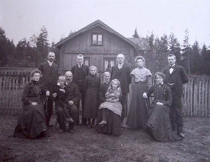 Familie på Kongsberg i 1903.